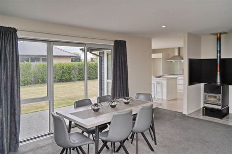 Photo of property in 17 Ormandy Court, Amberley, 7410