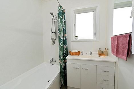 Photo of property in 24a Holyrood Street, Taradale, Napier, 4112