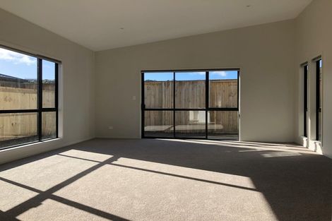 Photo of property in 35 Awataha Crescent, Pyes Pa, Tauranga, 3110