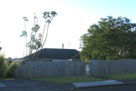 Photo of property in 1/3 Bruce Road, Glenfield, Auckland, 0629