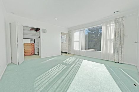 Photo of property in 27 Silverbirch Grove, Churton Park, Wellington, 6037