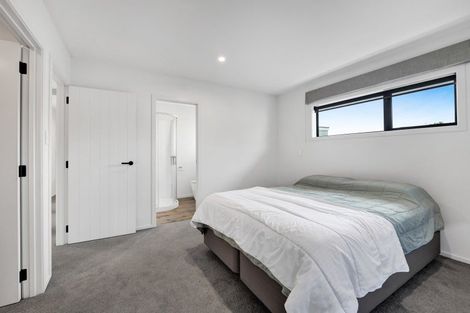 Photo of property in 20a Turakina Street, Merrilands, New Plymouth, 4312