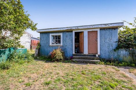 Photo of property in 28 Cambridge Street, Patea, 4520