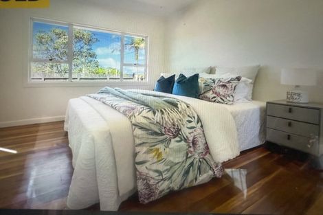 Photo of property in 2/322 East Coast Road, Sunnynook, Auckland, 0632