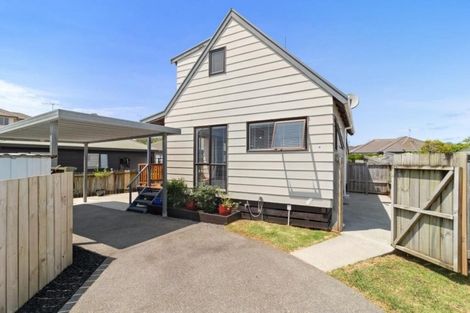 Photo of property in 16b Bay Street, Red Beach, 0932