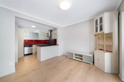 Photo of property in 2 Ochre Place, Blockhouse Bay, Auckland, 0600