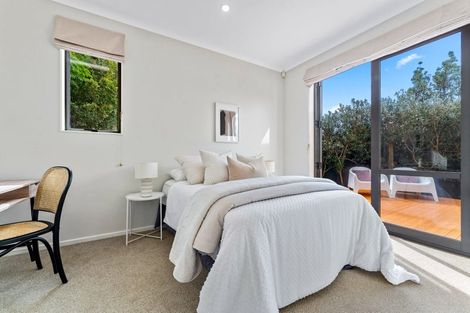 Photo of property in 4 Vincent Lane, Hobsonville, Auckland, 0616