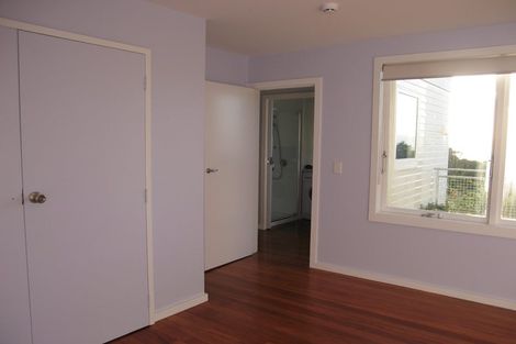 Photo of property in 69 Moana Road, Kelburn, Wellington, 6012