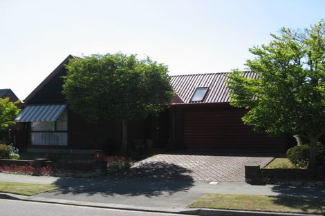 Photo of property in 1/11 Inglewood Place Avonhead Christchurch City