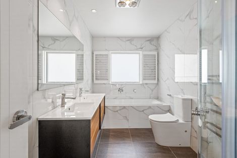 Photo of property in 47 Davey Crescent, Orewa, 0931