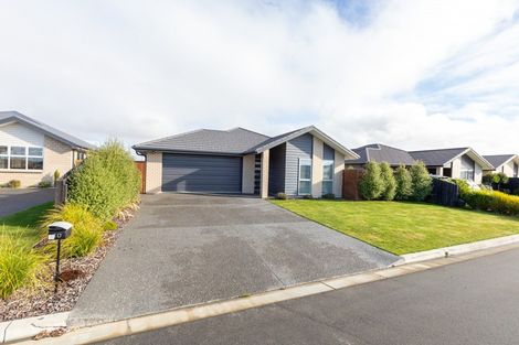 Photo of property in 10 Merino Street, Marshland, Christchurch, 8083