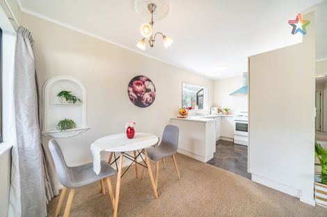 Photo of property in 2/33 Hay Street, Naenae, Lower Hutt, 5011