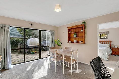 Photo of property in 6 Westridge, Camborne, Porirua, 5026