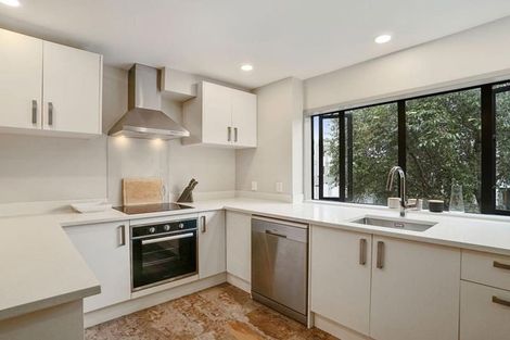Photo of property in 8 Dovedale Place, Parnell, Auckland, 1010