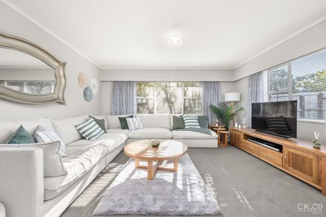 Photo of property in 43a Ludlam Crescent, Woburn, Lower Hutt, 5010