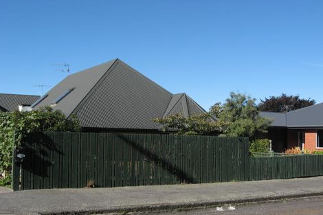 Photo of property in 18a Oak Grove, Ashburton, 7700