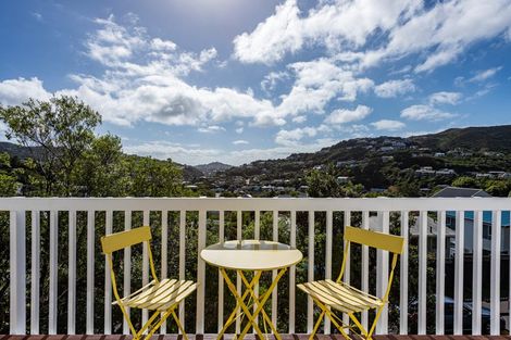 Photo of property in 70 Allington Road, Karori, Wellington, 6012