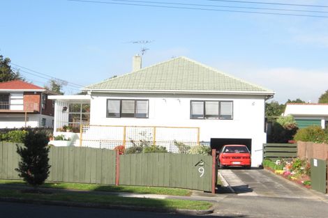 Photo of property in 1/9 Grande Vue Road, Hillpark, Auckland, 2102