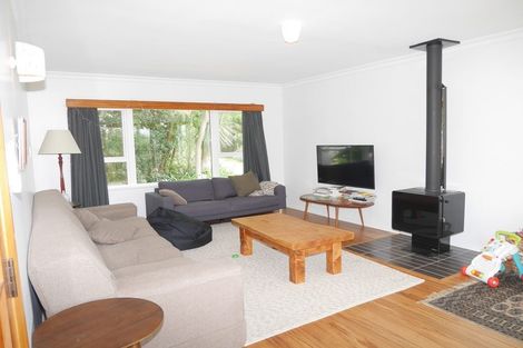 Photo of property in 19 Gavin Road, Raumati Beach, Paraparaumu, 5032