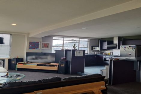Photo of property in Grandstand Apartments, 8/80 Kent Terrace, Mount Victoria, Wellington, 6011