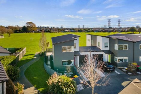 Photo of property in 42 Menin Gate Crescent, Broomfield, Christchurch, 8042