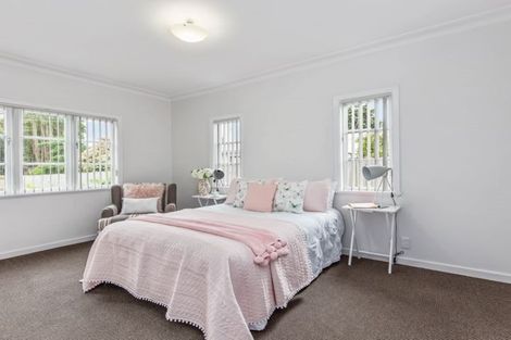 Photo of property in 22 Vine Street, Mangere East, Auckland, 2024