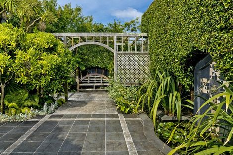 Photo of property in 45 King Edward Parade, Devonport, Auckland, 0624