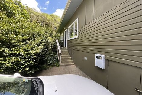 Photo of property in 2 Te Kura Road, Pukerua Bay, 5026