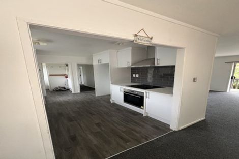 Photo of property in 38 Neal Avenue, Glenfield, Auckland, 0629