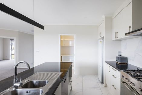 Photo of property in 13 Hehan Close, Cambridge, 3434