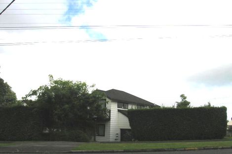 Photo of property in 2/122 Woodglen Road, Glen Eden, Auckland, 0602