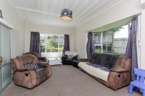 Photo of property in 16a Cyrus Street, Whalers Gate, New Plymouth, 4310