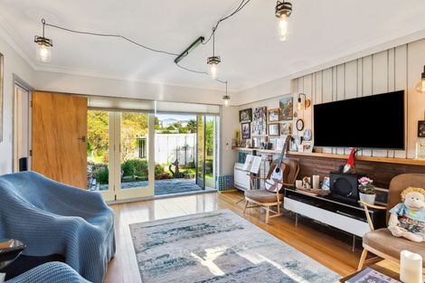 Photo of property in 39 Eatwell Avenue, Paraparaumu Beach, Paraparaumu, 5032