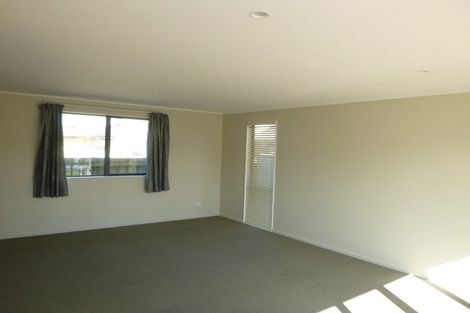 Photo of property in 22a Melba Street, Beach Haven, Auckland, 0626