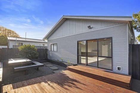 Photo of property in 5 Croziers Road, St Albans, Christchurch, 8052