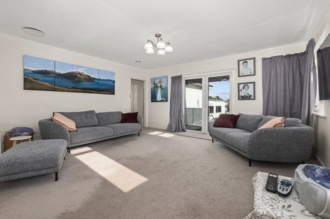 Photo of property in 27 Macarthur Street, Levin, 5510