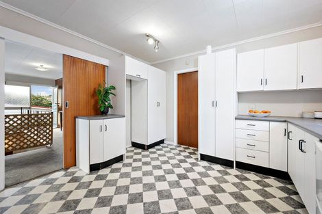 Photo of property in 144 Broderick Road, Johnsonville, Wellington, 6037