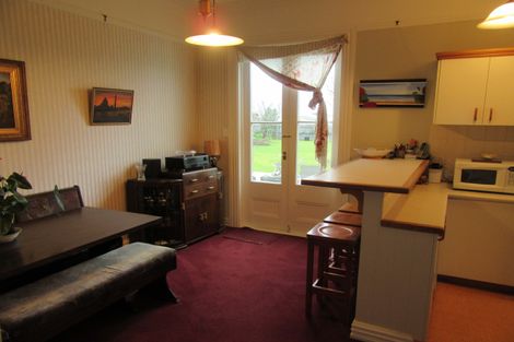 Photo of property in 43 Rhodes Street, Waimate, 7924