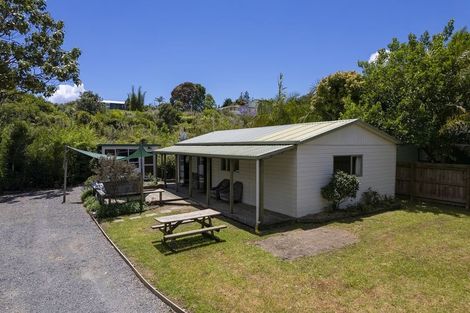 Photo of property in 25 Paradise Road, Coopers Beach, 0420