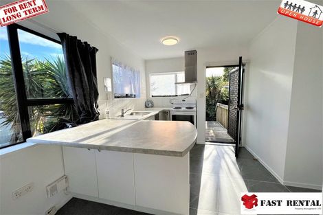 Photo of property in 2/186 Stapleford Crescent, Browns Bay, Auckland, 0630