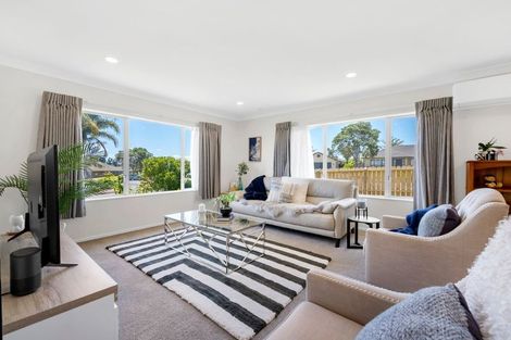 Photo of property in 41 Maghera Drive, East Tamaki Heights, Auckland, 2016