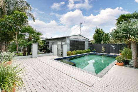 Photo of property in 41 Carnell Street, Napier South, Napier, 4110