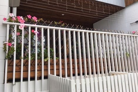 Photo of property in 266 Hobsonville Point Road, Hobsonville, Auckland, 0616