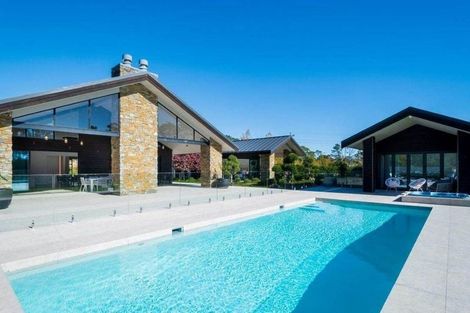 Photo of property in 73 Pomona Road, Kumeu, 0891