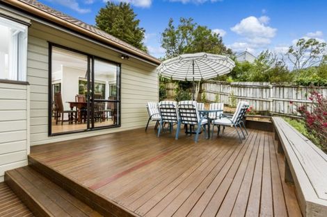 Photo of property in 9 Cairnbrae Court, Northcross, Auckland, 0632