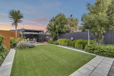 Photo of property in 372 Bower Avenue, North New Brighton, Christchurch, 8083