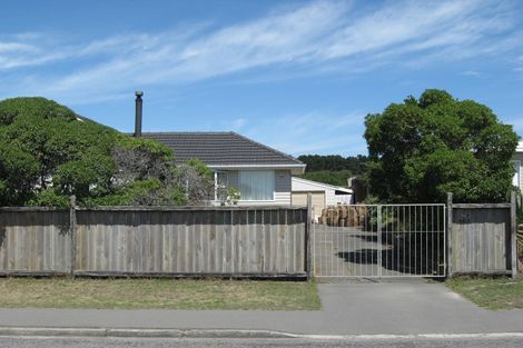 Photo of property in 462 Marine Parade, South New Brighton, Christchurch, 8062