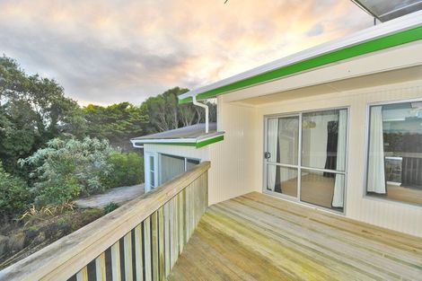 Photo of property in 9 Kendale Drive, Leigh, 0985