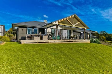 Photo of property in 79 Kanohi Road, Kaukapakapa, 0873