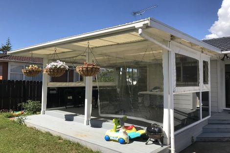 Photo of property in 39 Reelick Avenue, Pakuranga Heights, Auckland, 2010